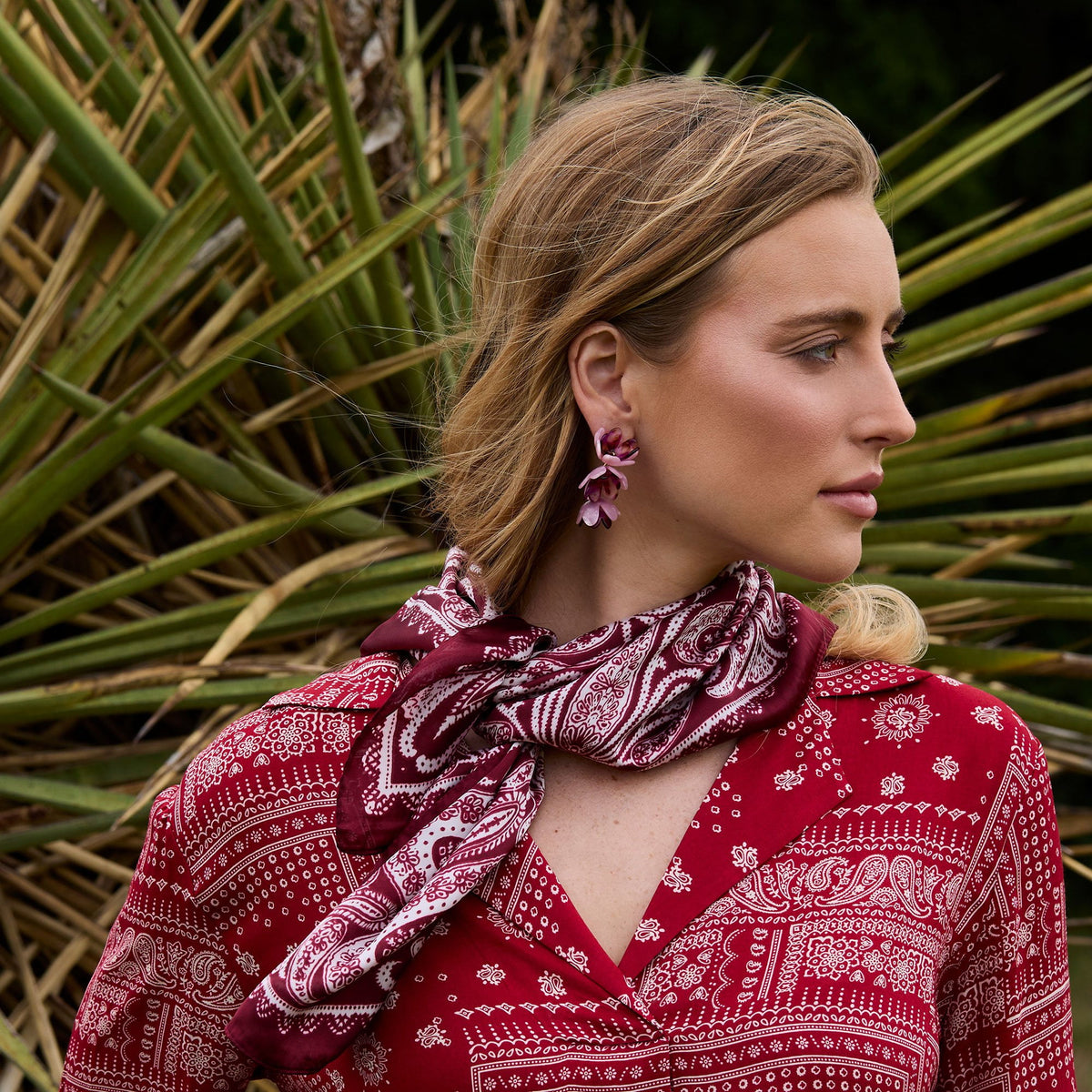 MERLOT PAISLEY SQUARE SCARF