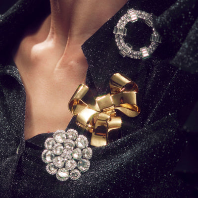 Lele Sadoughi BROOCHES GOLD DECO BOW BROOCH