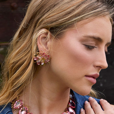 Lele Sadoughi EARRING ONE SIZE DUSTY ROSE CRYSTAL CACTUS FLOWER
STATEMENT EARRINGS