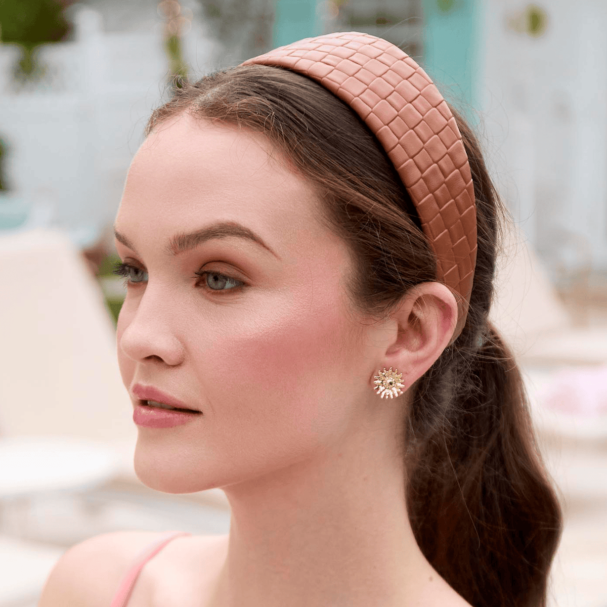 Lele Sadoughi EARRINGS GOLD SOLEIL STUD EARRINGS