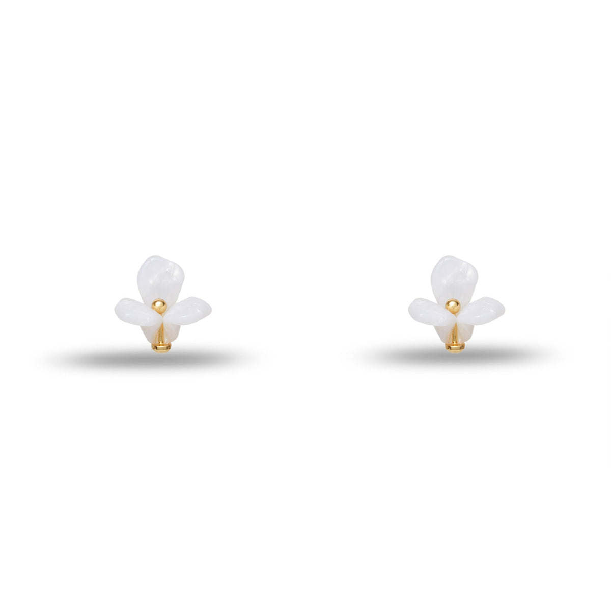 Lele Sadoughi EARRINGS MOTHER OF PEARL TRILLIUM STUD EARRINGS