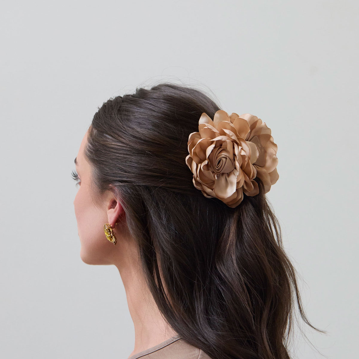 Lele Sadoughi HAIR FAWN PEONY FLOWER CLAW CLIP