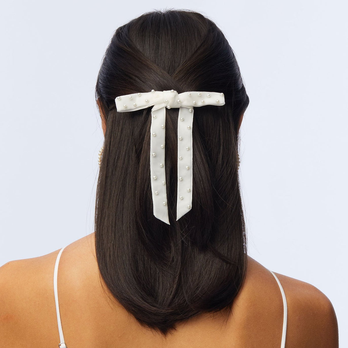 Lele Sadoughi HAIR IVORY BARDOT PEARL EMBELLISHED BOW BARRETTE