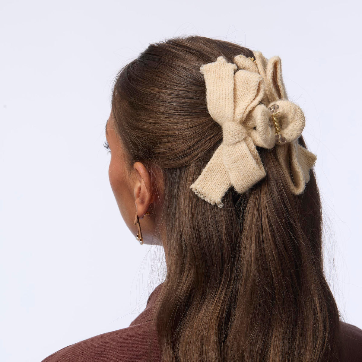 LELE SADOUGHI HAIR IVORY CABLE KNIT BOW CLAW CLIP