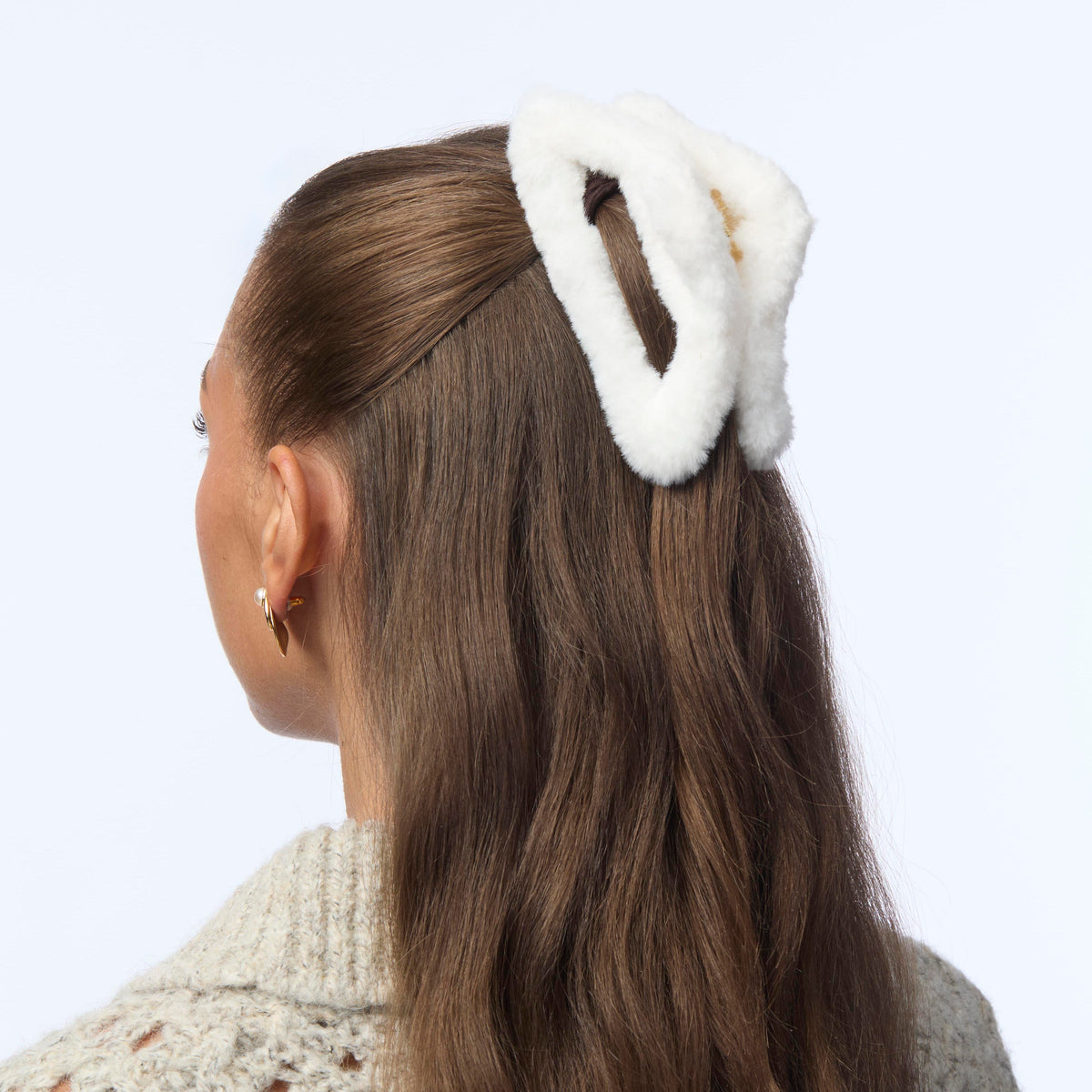 LELE SADOUGHI HAIR IVORY CHALET CLAW CLIP