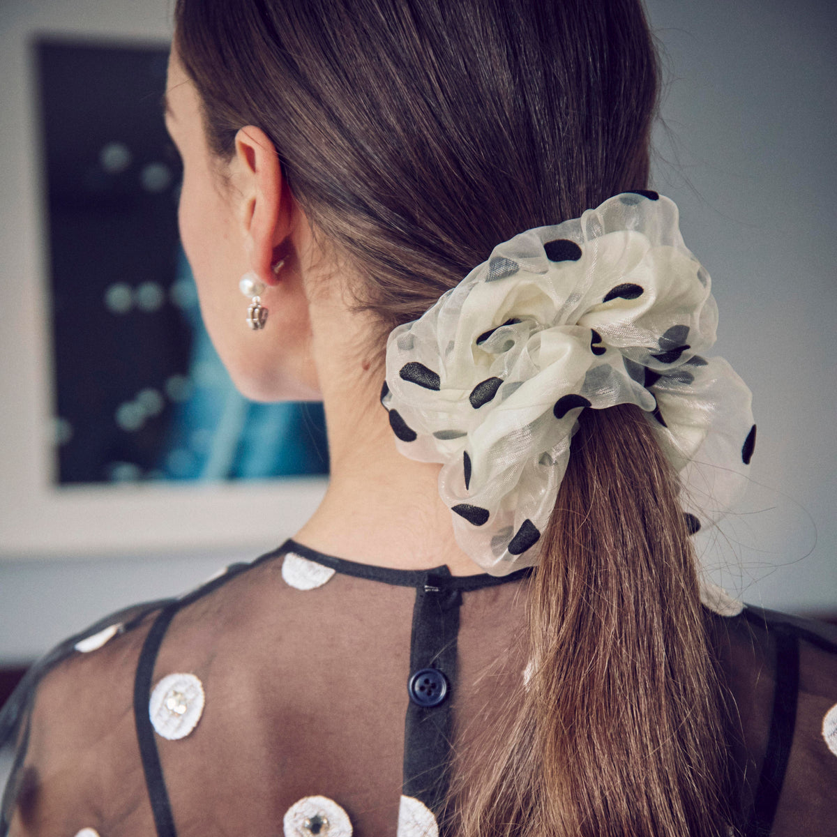 Lele Sadoughi HAIR IVORY OVERSIZED POLKA DOT SCRUNCHIE
