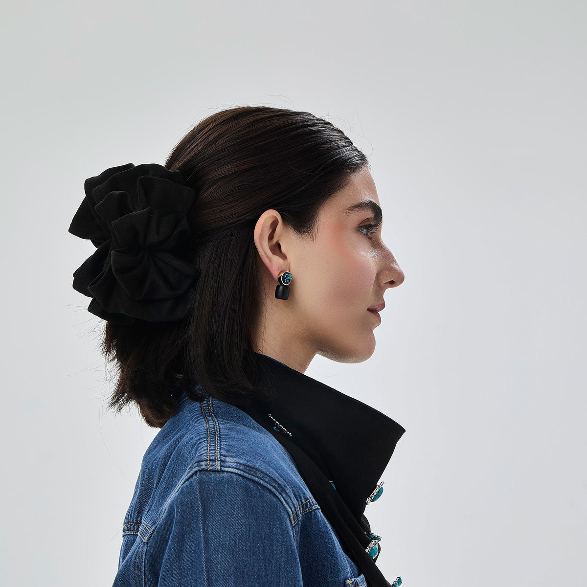 Lele Sadoughi HAIR JET RITA FAUX SUEDE CLAW CLIP