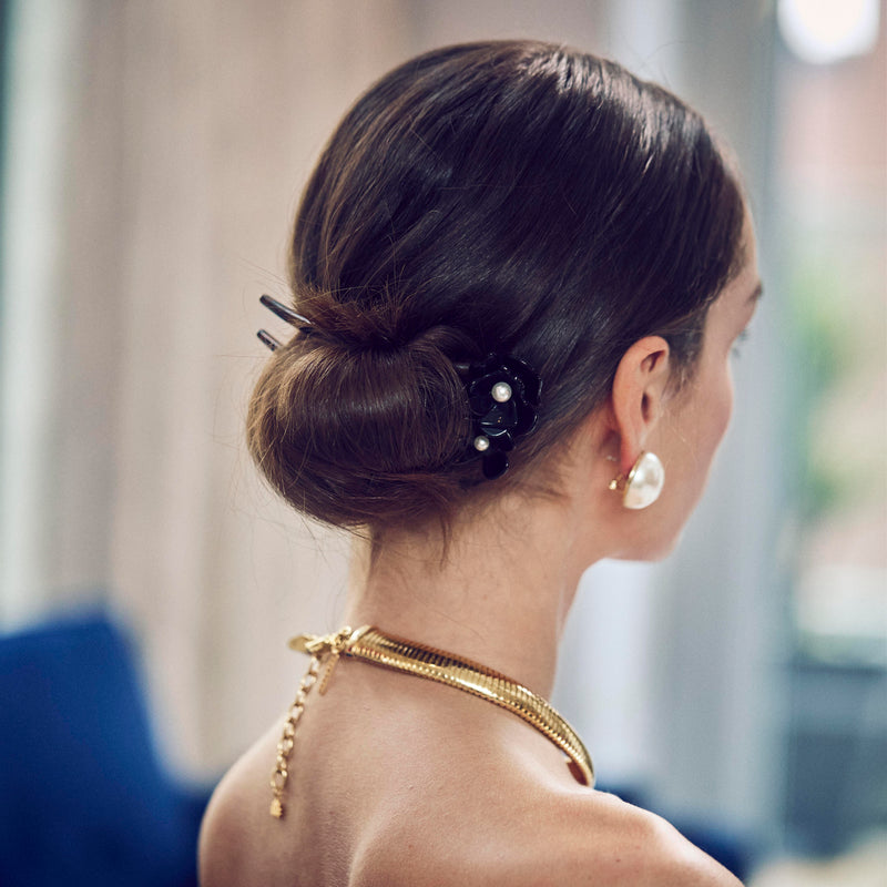 JET TORTOISE PETUNIA HAIR PIN