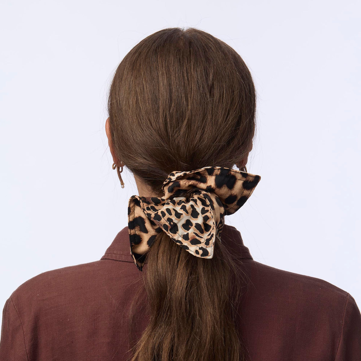 Lele Sadoughi HAIR LEOPARD DOUBLE FACED SQUARE SCRUNCHIE