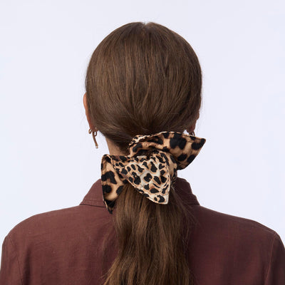 Lele Sadoughi HAIR ONE SIZE LEOPARD DOUBLE FACED SQUARE SCRUNCHIE