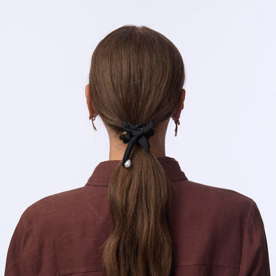 LELE SADOUGHI HAIR MULTI PEARL DROP BOW SCRUNCHIE SET