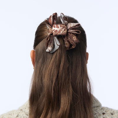 Lele Sadoughi HAIR PLUM BLUSH MINI RITA FLORAL CLAW CLIP