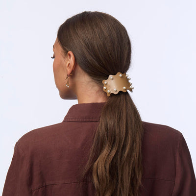 LELE SADOUGHI HAIR TAN GENIE WAVY PEARL HAIR TIE