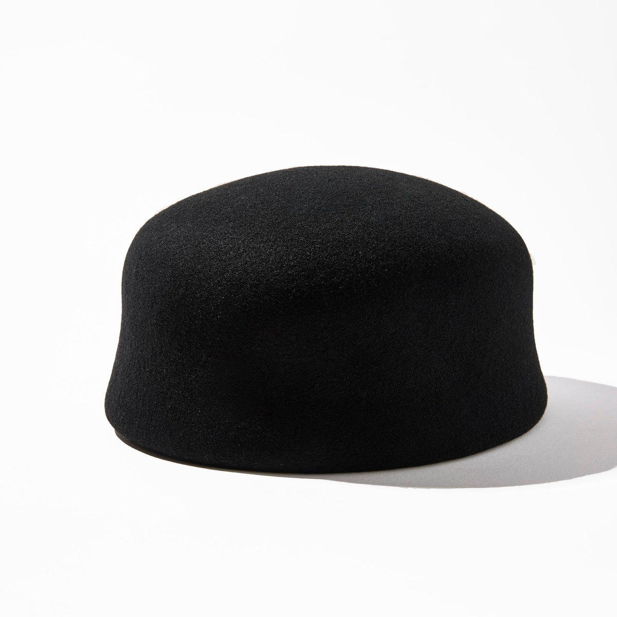 Lele Sadoughi HATS JET COLUMN PILLBOX HAT