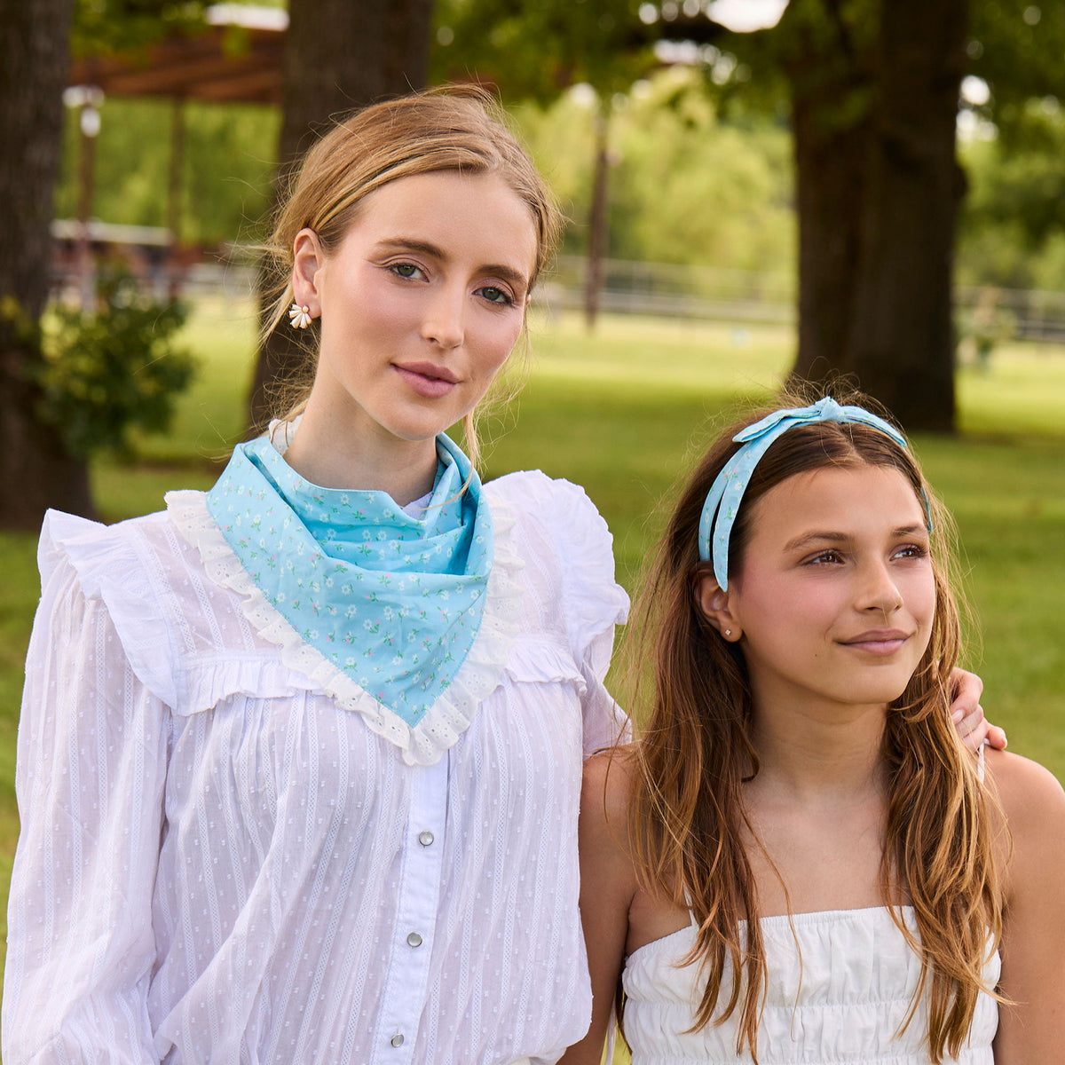 Lele Sadoughi HEADBAND LITTLE HOUSE ON THE PRAIRIE BARDOT SCALLOP LACE TRIM HEADBAND
