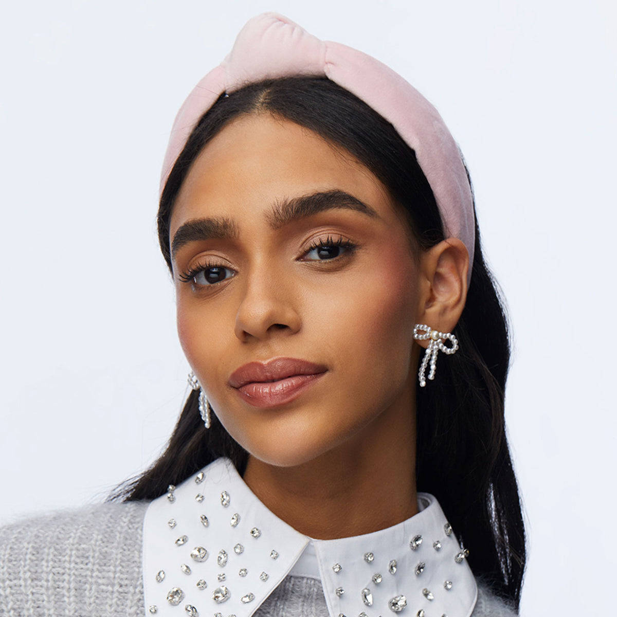 Lele Sadoughi HEADBANDS BLUSH VELVET KNOTTED HEADBAND