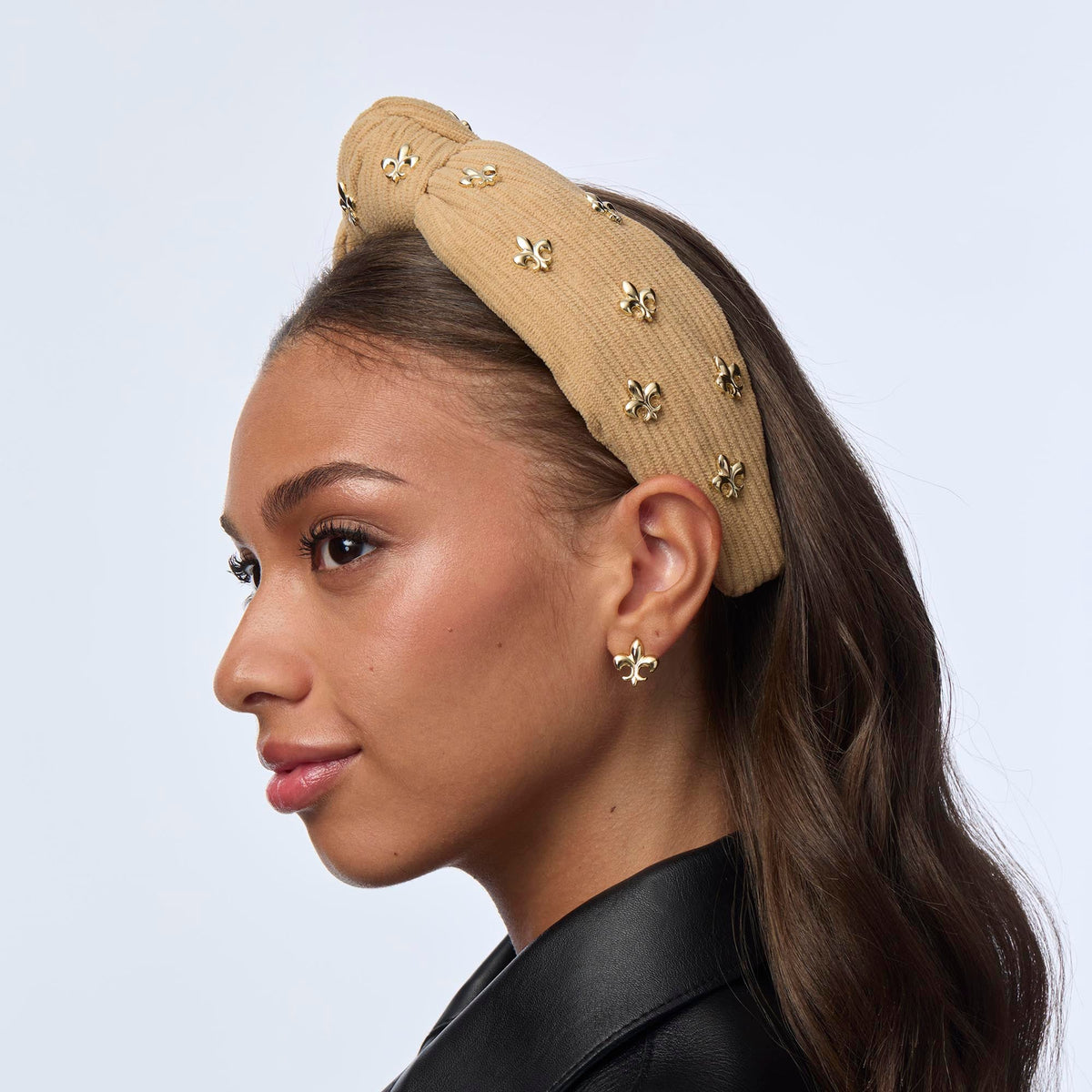 Lele Sadoughi HEADBANDS BUFF KNOTTED FLEUR DE LIS EMBELLISHED HEADBAND