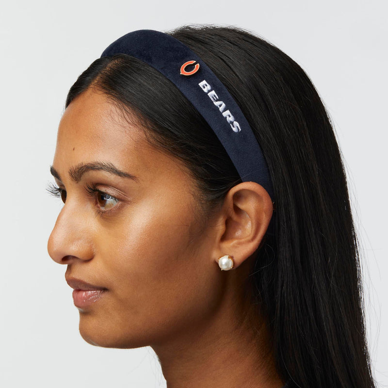 CHICAGO BEARS LELE SADOUGHI X NFL NAVY CHARLOTTE HEADBAND