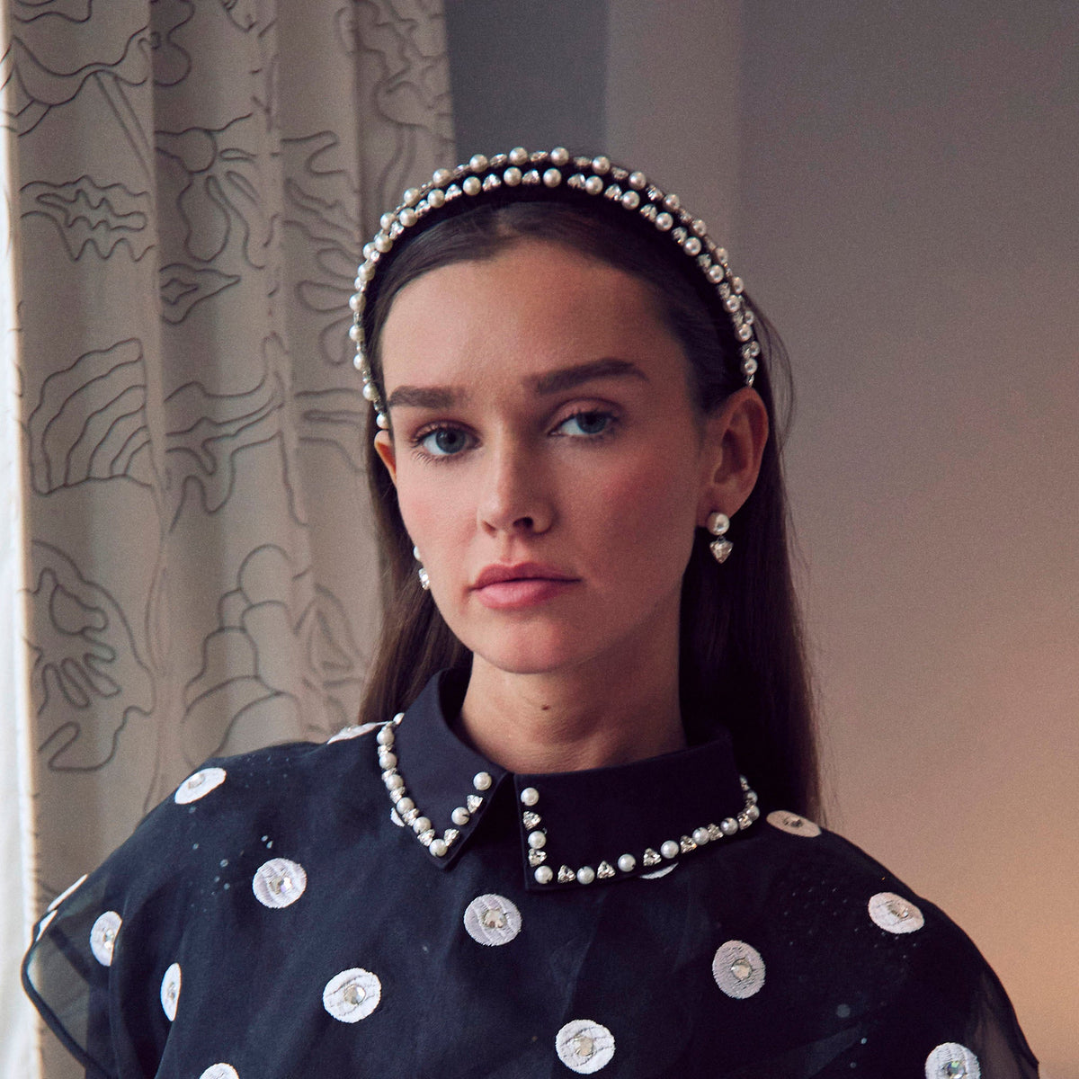 Lele Sadoughi HEADBANDS JET CHARLOTTE GEO CRYSTAL PEARL HEADBAND