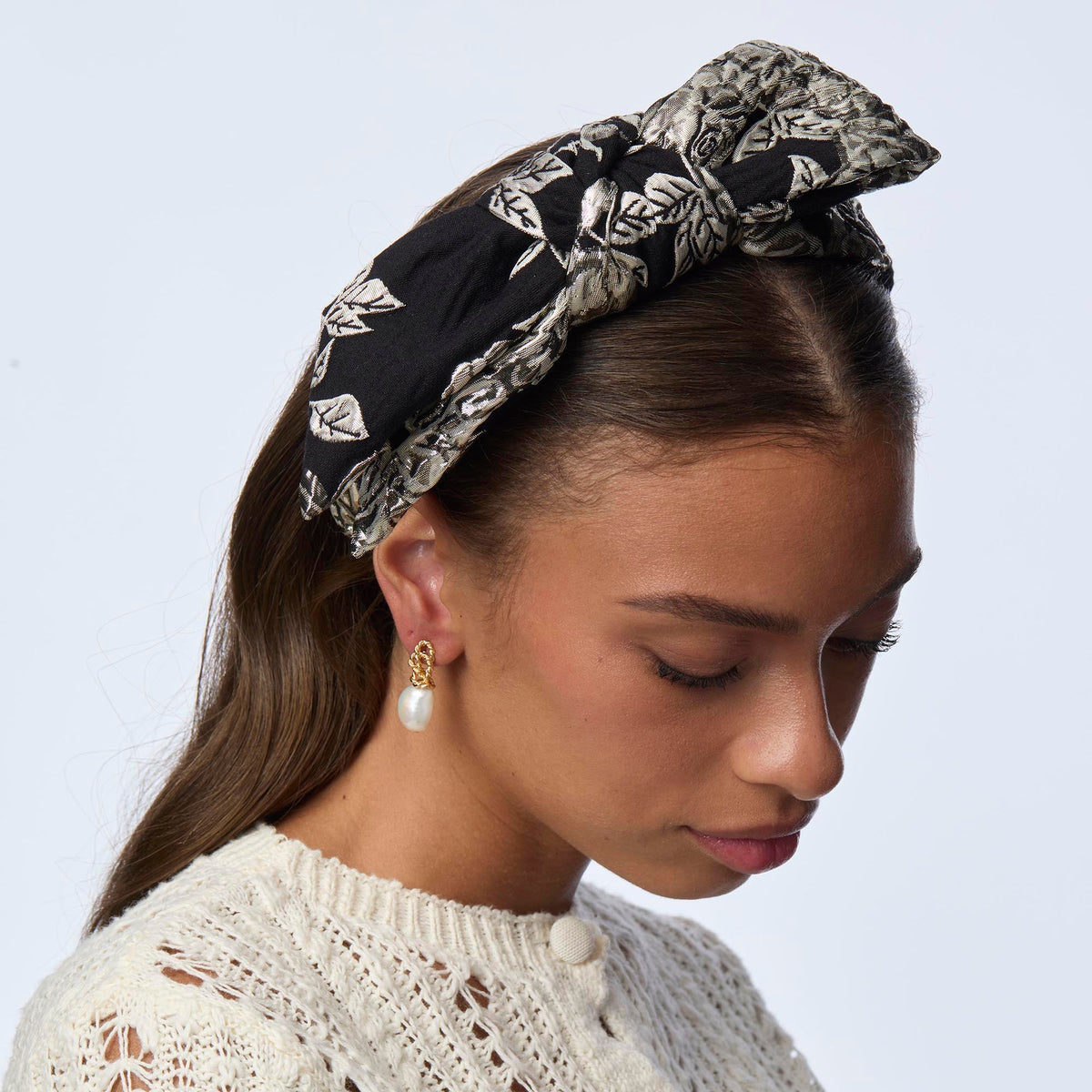 Lele Sadoughi HEADBANDS JET HOLLY FLORAL JACQUARD HEADBAND