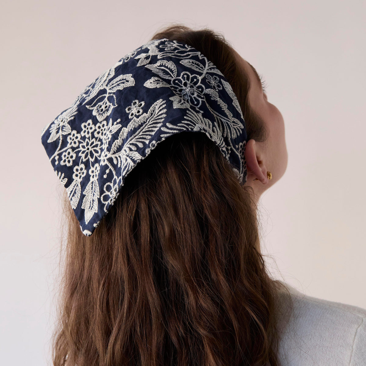 Lele Sadoughi HEADBANDS NAVY GARDEN JACKIE EMBROIDERED EYELET HANDKERCHIEF HEADBAND