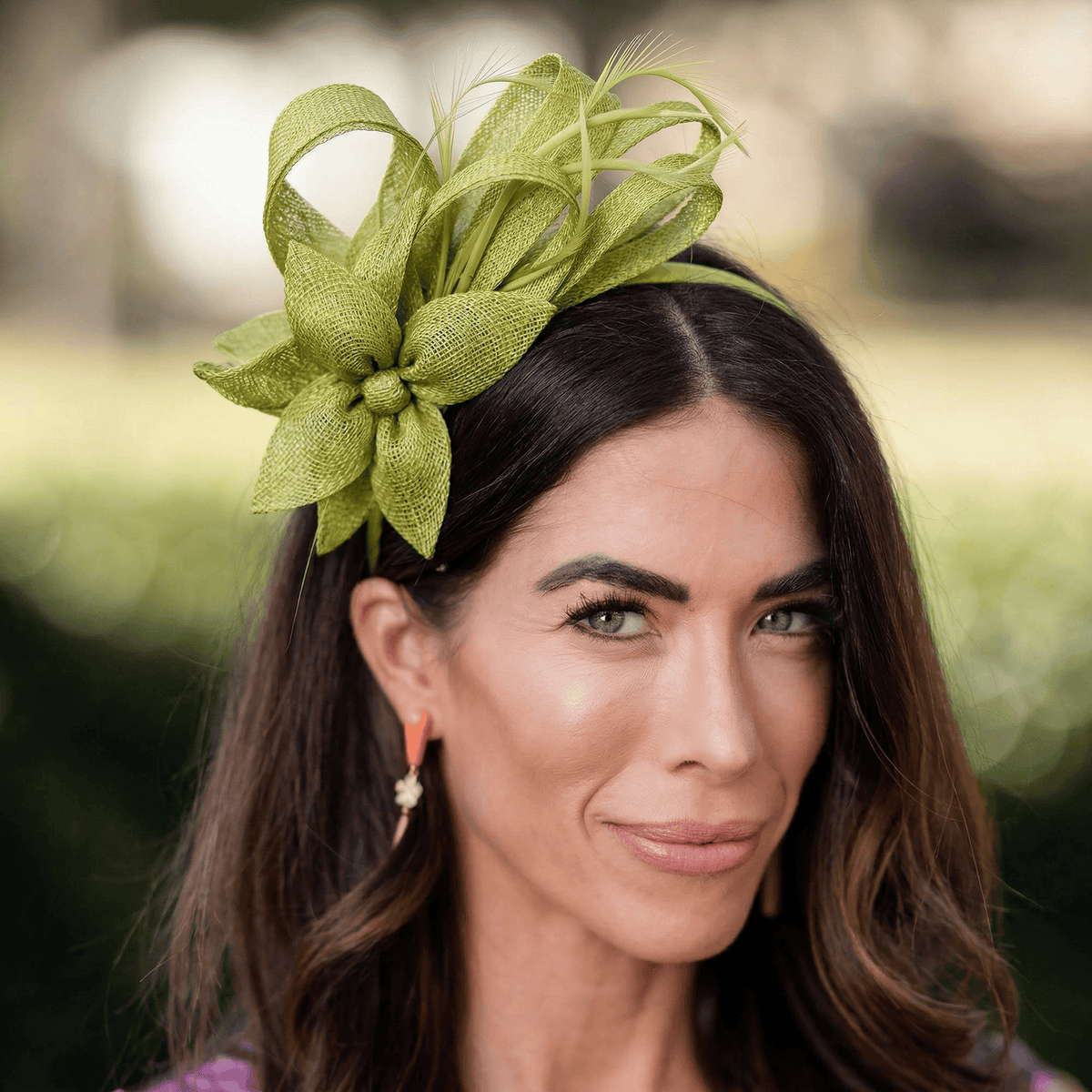 Lele Sadoughi HEADBANDS OLIVE PINWHEEL HOLLY SINAMAY HEADBAND