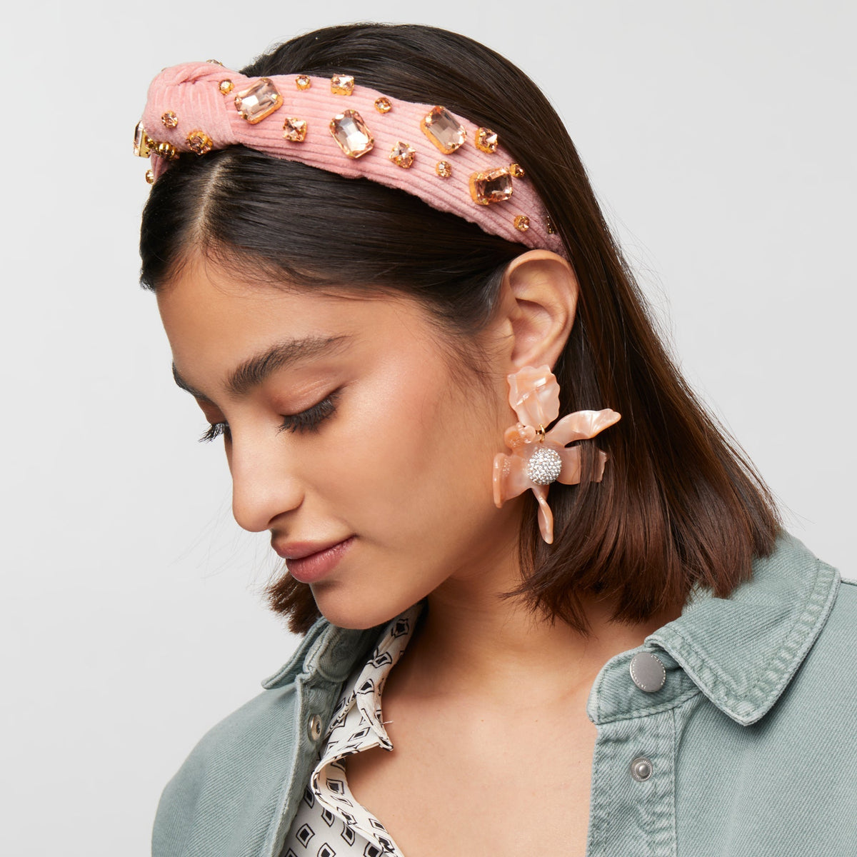 Lele Sadoughi HEADBANDS ONE SIZE BLUSH CRYSTAL CORDUROY SLIM KNOTTED HEADBAND