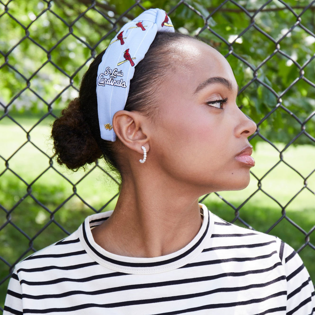Lele Sadoughi HEADBANDS SKY ST.LOUIS CARDINALS EMBROIDERED KNOTTED HEADBAND