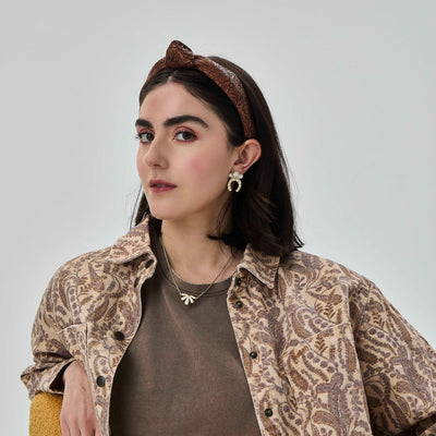 Lele Sadoughi HEADBANDS WALNUT SLIM KNOTTED TOOLED FAUX LEATHER HEADBAND