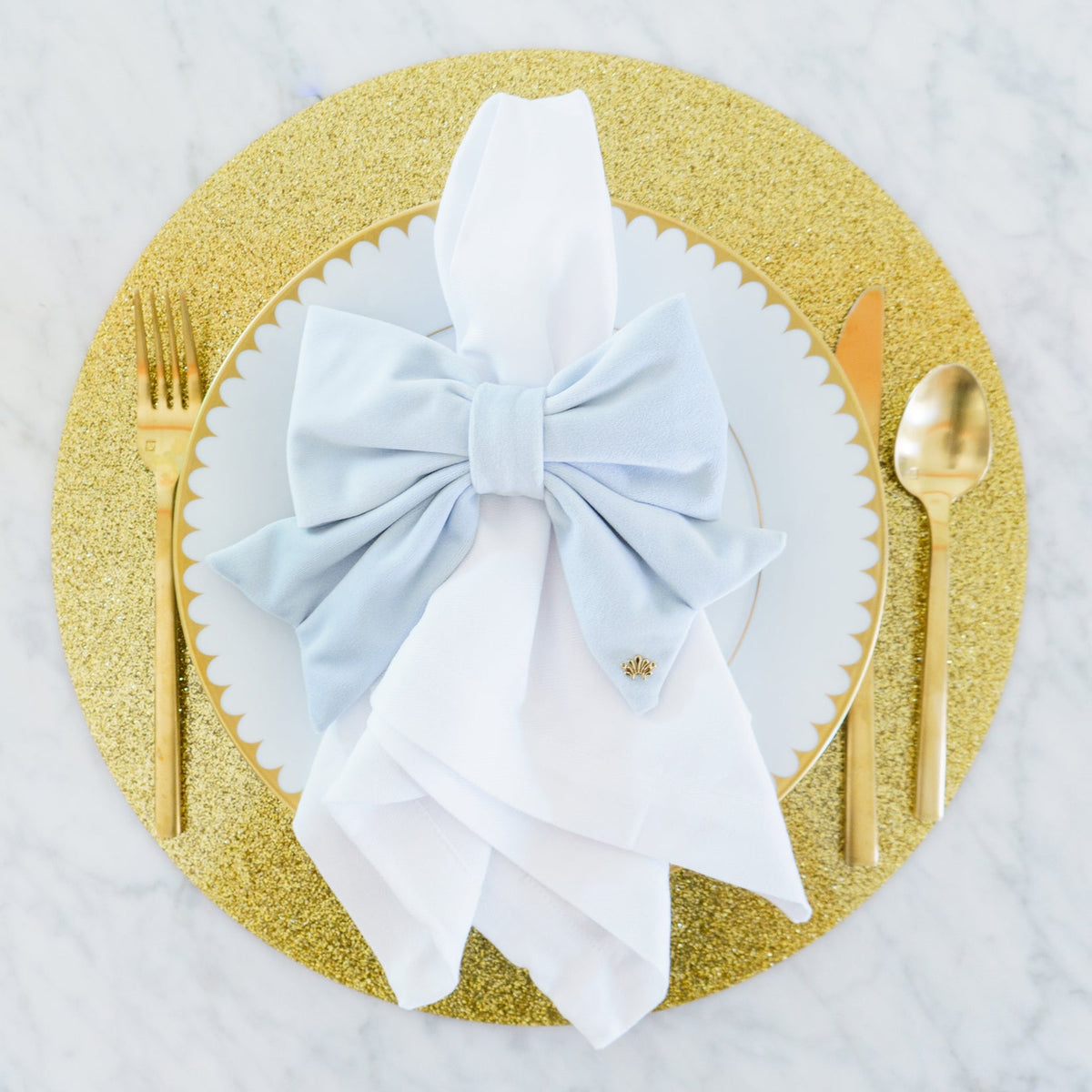 Lele Sadoughi HOME ONE SIZE SKY BLUE SET OF 4 VELVET BOW NAPKIN RINGS