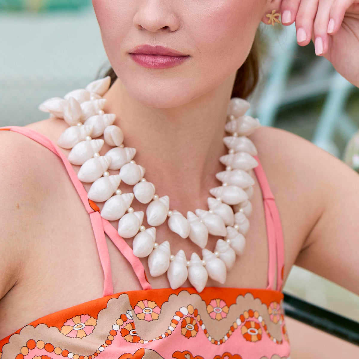 Lele Sadoughi NECKLACES CONCH SHELL LAYERED NECKLACE