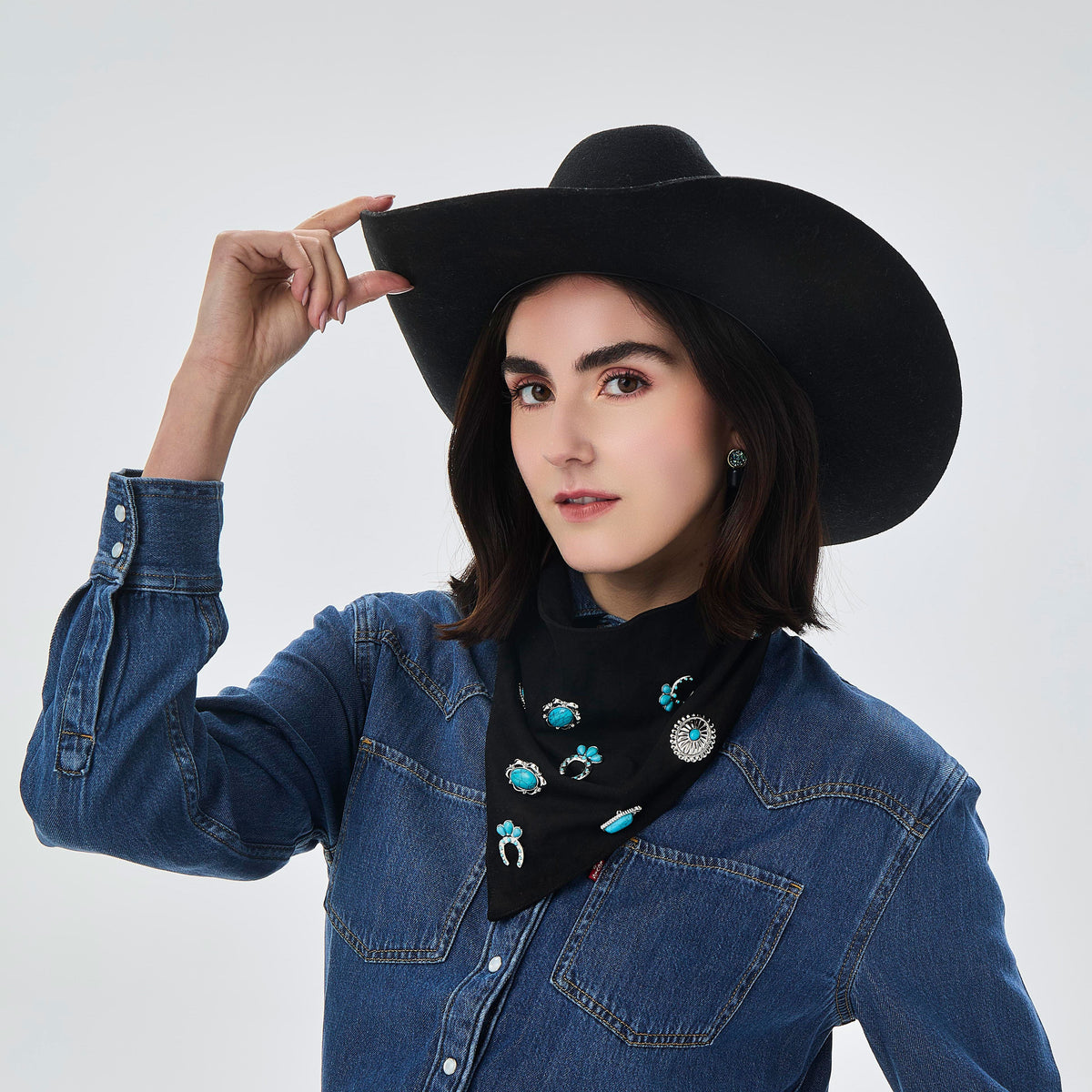 Lele Sadoughi NECKLACES JET BONNIE CONCHO SCARF NECKLACE