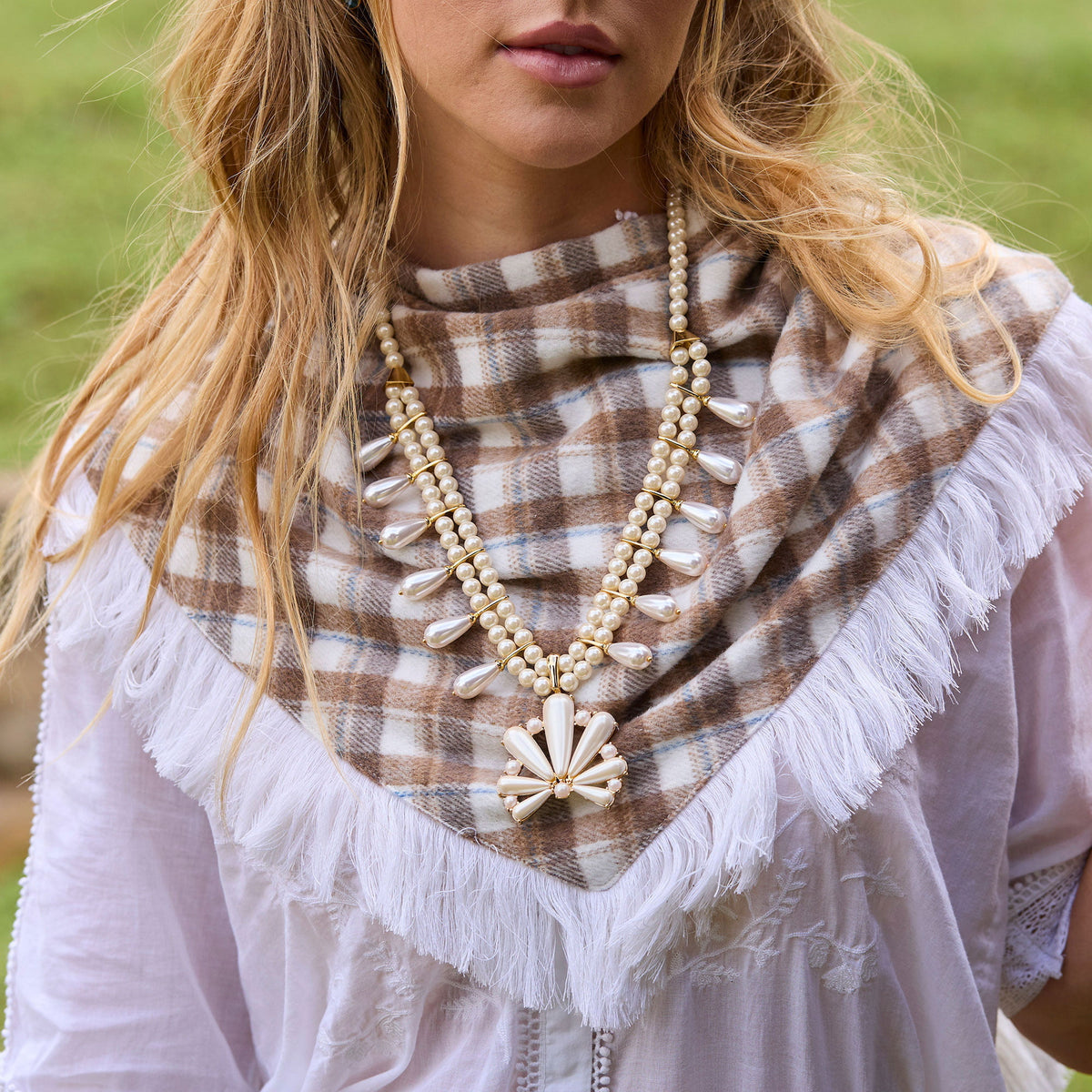 Lele Sadoughi NECKLACES ONE SIZE / PEARL SCALLOPED PEARL STATEMENT NECKLACE