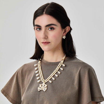Lele Sadoughi NECKLACES ONE SIZE / PEARL SCALLOPED PEARL STATEMENT NECKLACE