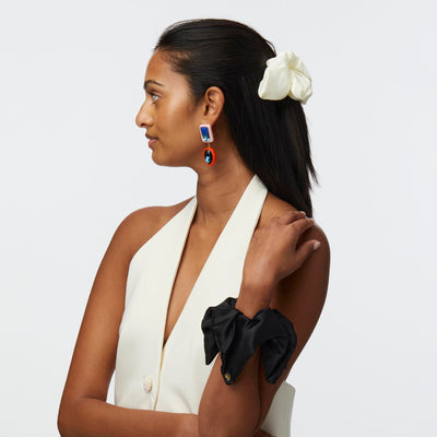 LELE SADOUGHI SCRUNCHIE JET SQUARE SILK SCRUNCHIE