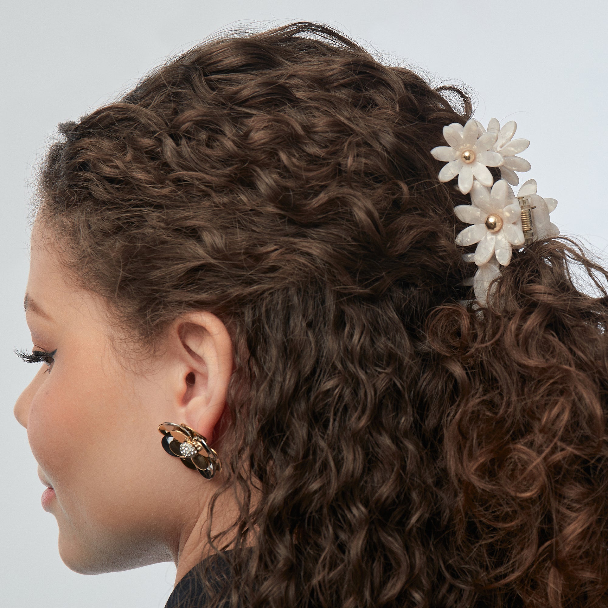 MOTHER OF PEARL PETUNIA CLAW HAIR CLIP - Lele Sadoughi