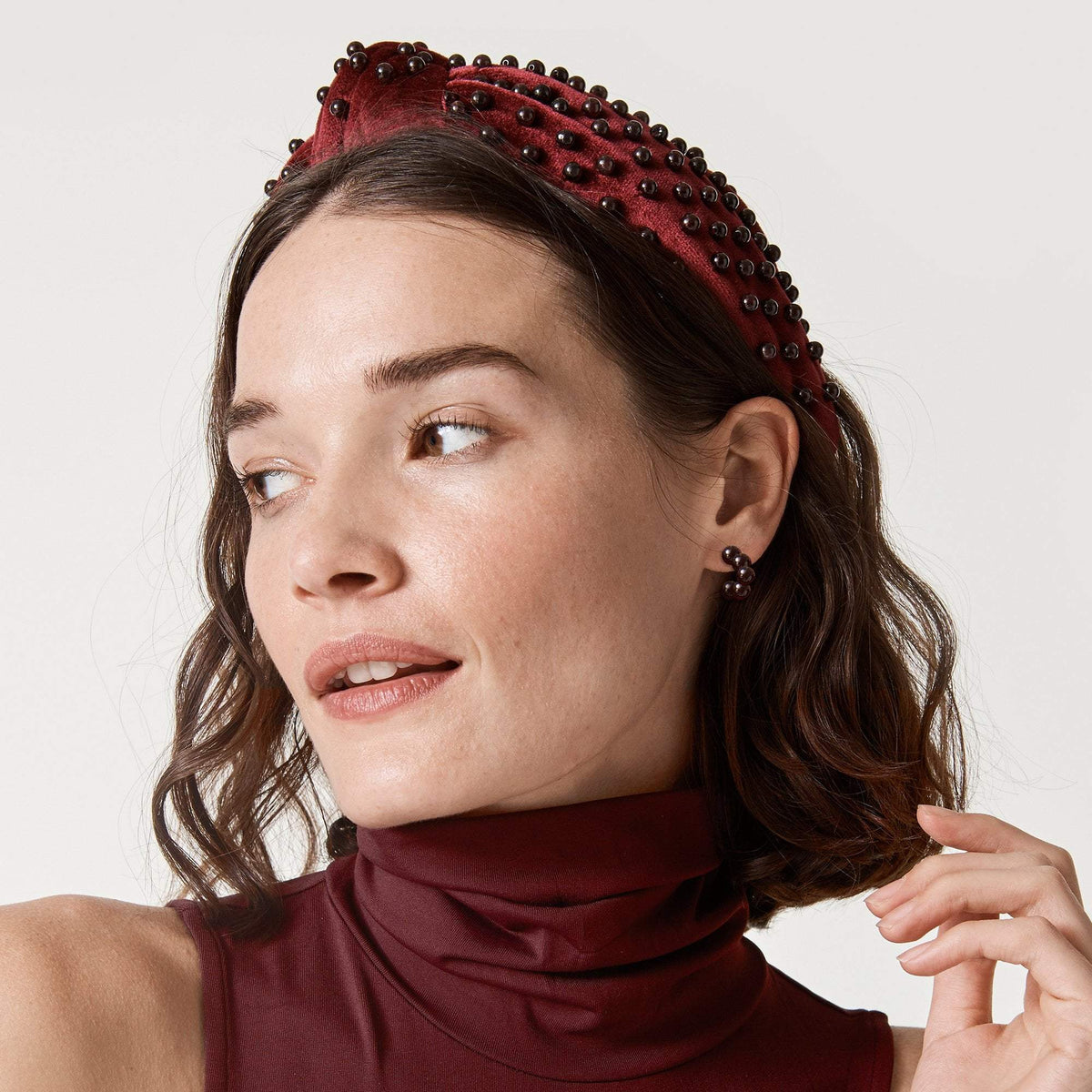 Lele Sadoughi HEADBANDS OS / GARNET JANUARY GARNET BEADED HEADBAND